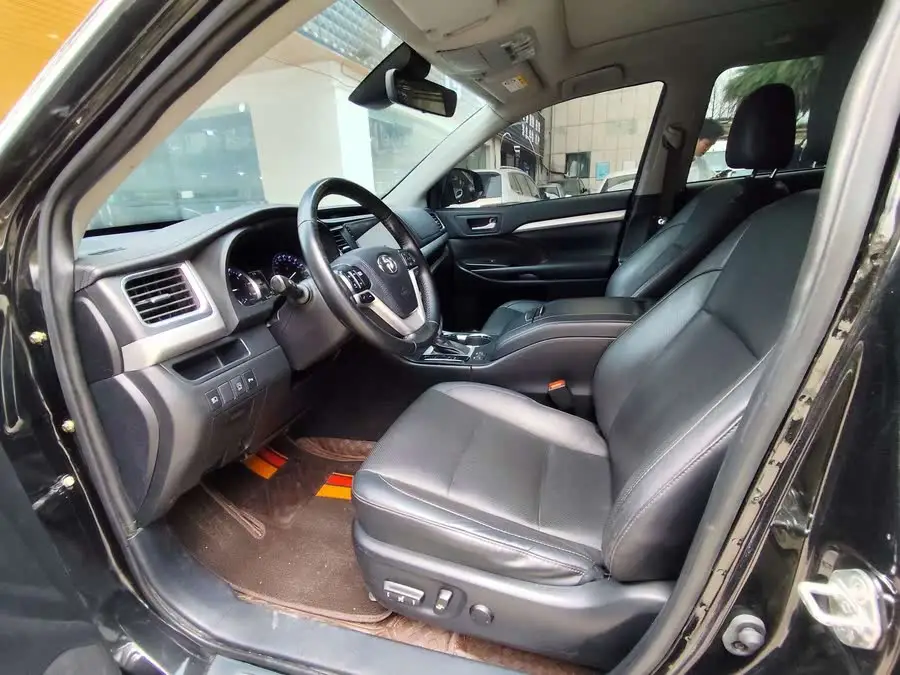 Highlander 2018 2.0T AWD Luxury Version 7-seater National V