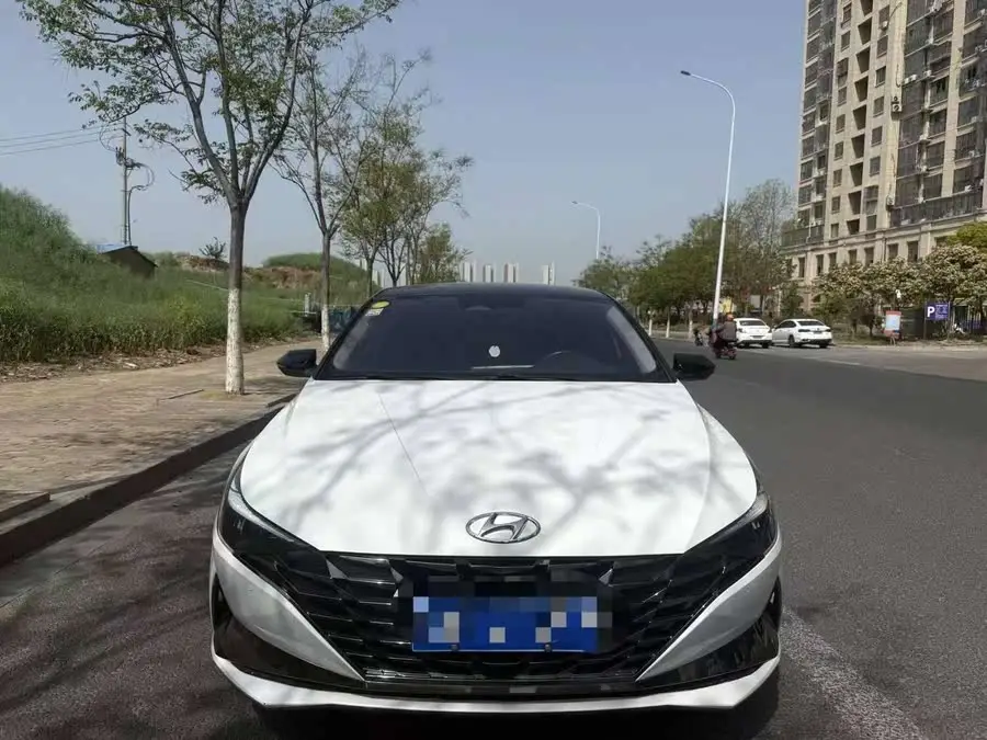 Elantra 2021 1.5L CVT LUX Premium