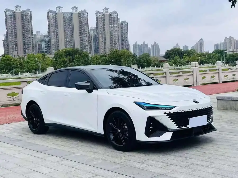 Changan UNI-V 2023 1.5T Premium