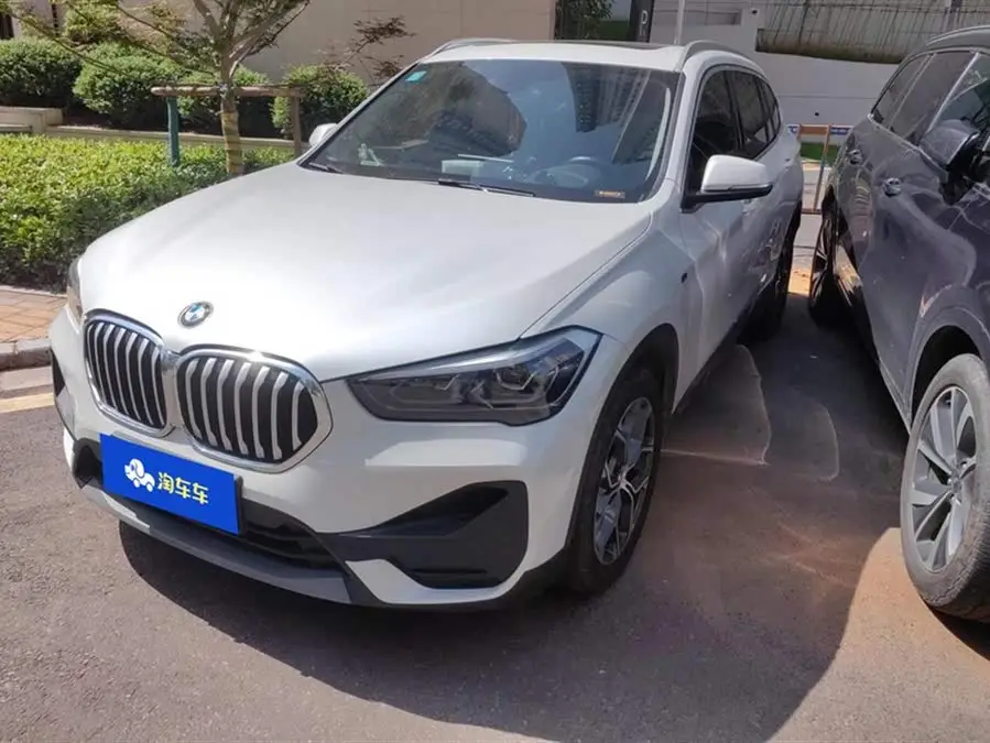 بي إم دبليو X1 2022 sDrive25Li النسخة الرائدة