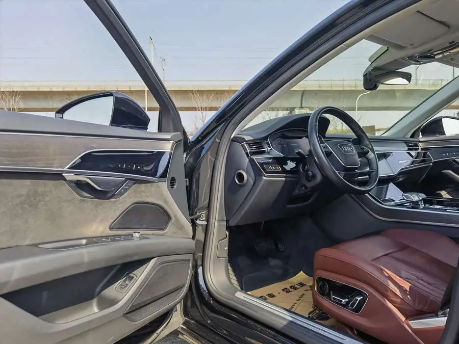 أودي A8 طراز 2019 تحديث بلس A8L 50 TFSI كواترو راحة