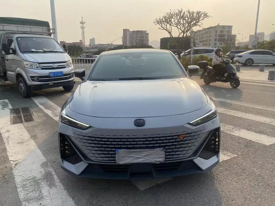 Changan UNI-V 2023 1.5T Premium