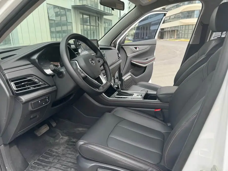 تشانغان CS75 2022 إصدار الحوت الأزرق 1.5T DCT الفاخرة