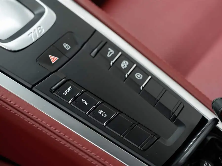 Porsche 718 2020 Cayman 2.0T