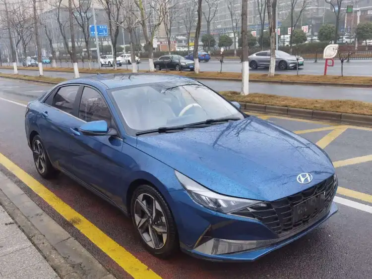 Elantra 2021 1.5L CVT LUX