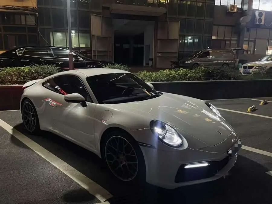بورشه 911 2023 كاريرا 3.0T