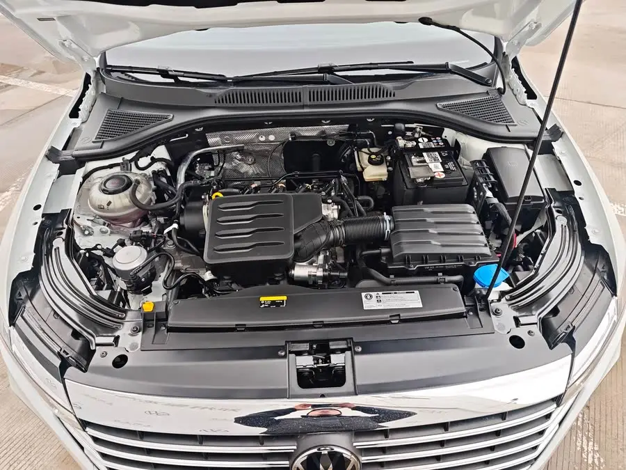 Lavida 2023 1.5L Automatic Five Million Edition