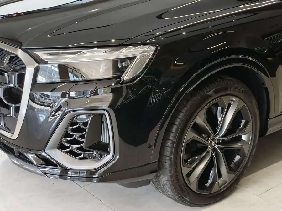 Audi Q7 2025 55 TFSI quattro S line Sport
