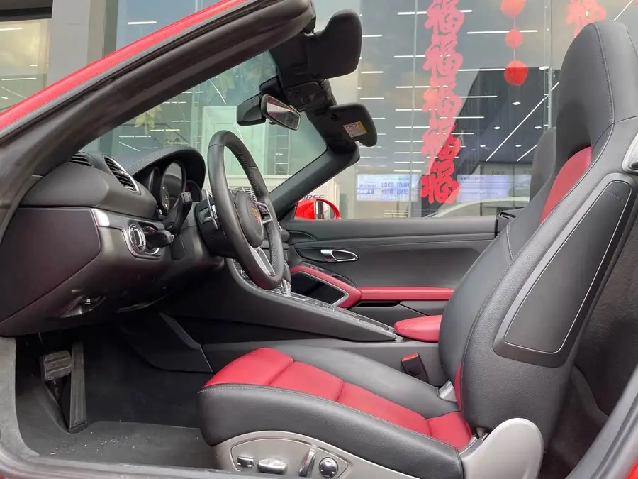 Porsche 718 2020 Model Boxster 2.0T