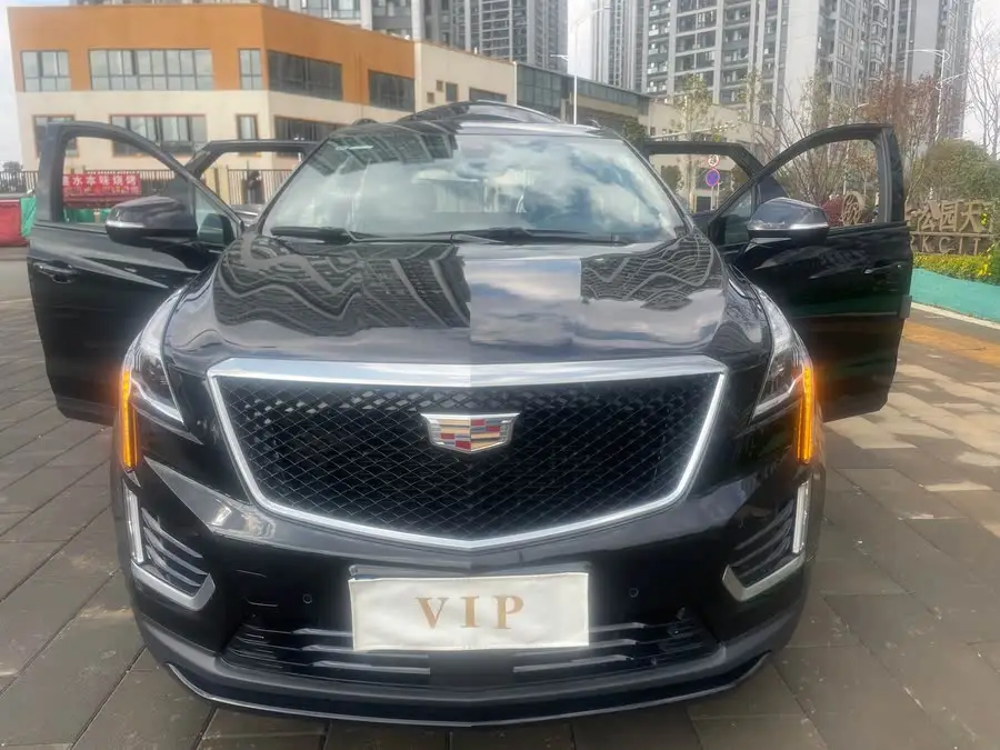 Cadillac XT5 2023 2.0T AWD Premium (Platinum Edition)