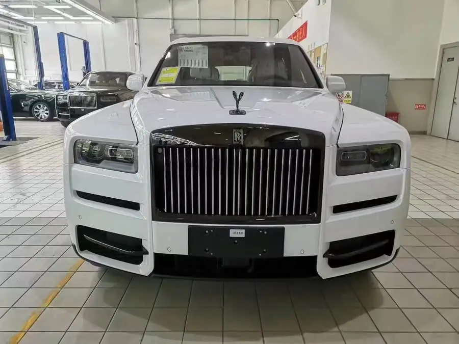 كولينان 2020 بلاك بادج