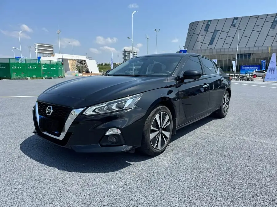 Altima  2021 2.0L XL Comfort Version