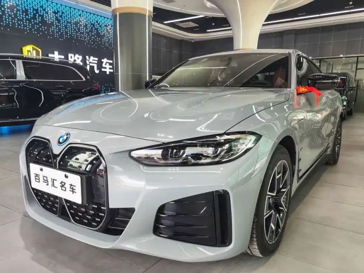 BMW i4 2023 eDrive40