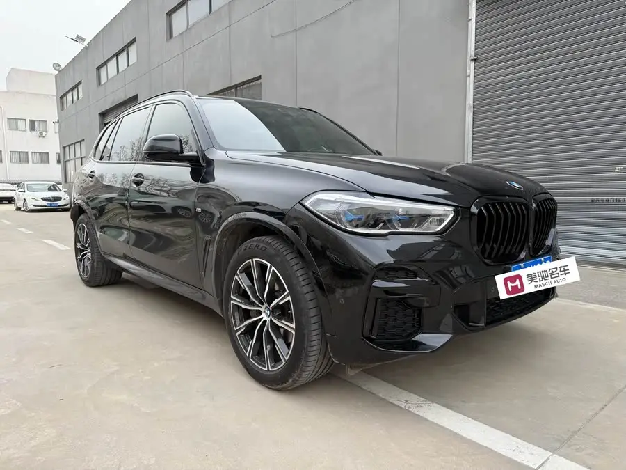 BMW X5 2022 xDrive 40Li M Sport Package