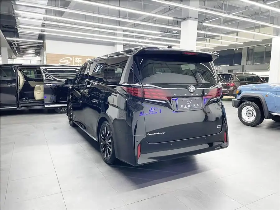 ألفارد 2024 طراز مزدوج المحرك 2.5 لتر إصدار متميز