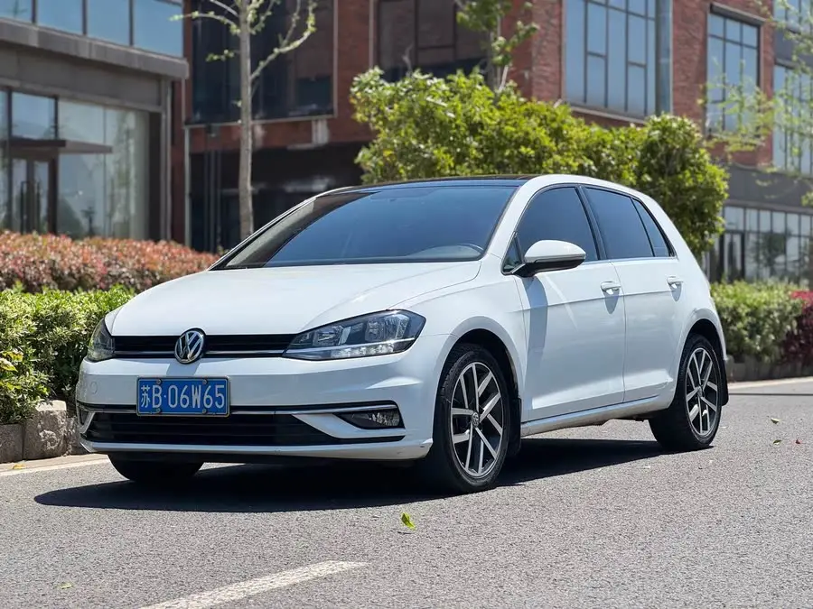 غولف 2020 طراز 200TSI DSG راحة