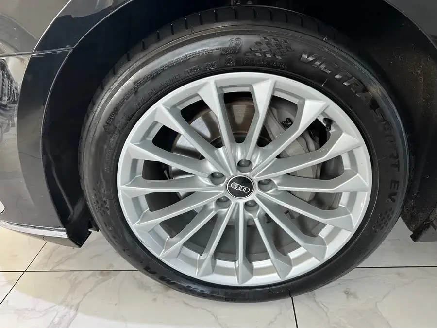 أودي A8 2022 A8L 50 TFSI كواترو إصدار الراحة