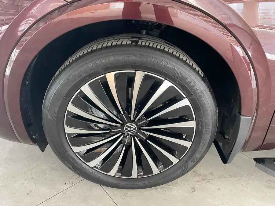 Volkswagen Viloran 2023 380TSI Premium