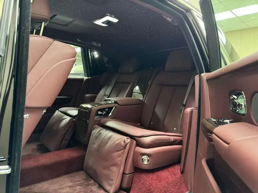 Phantom 2018 6.7T Standard Wheelbase Version