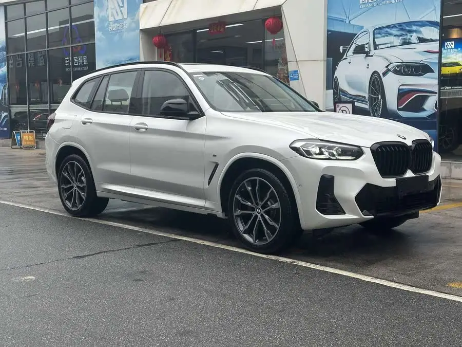 BMW X3 2023 xDrive30i Leading M Night Package