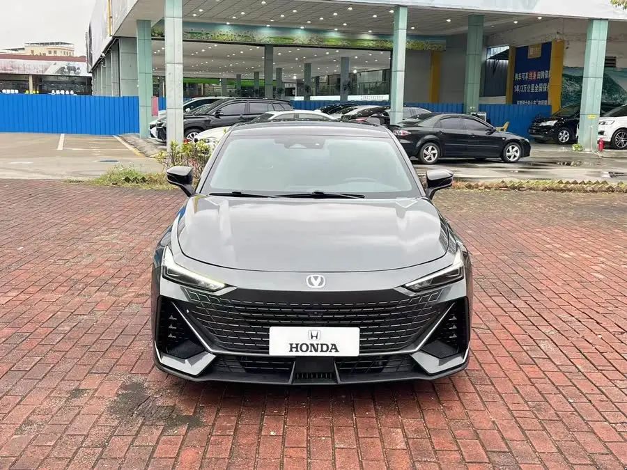 Changan UNI-V 2023 1.5T Premium