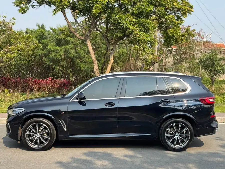 BMW X5 2022 Facelift xDrive 30Li M Sport Package
