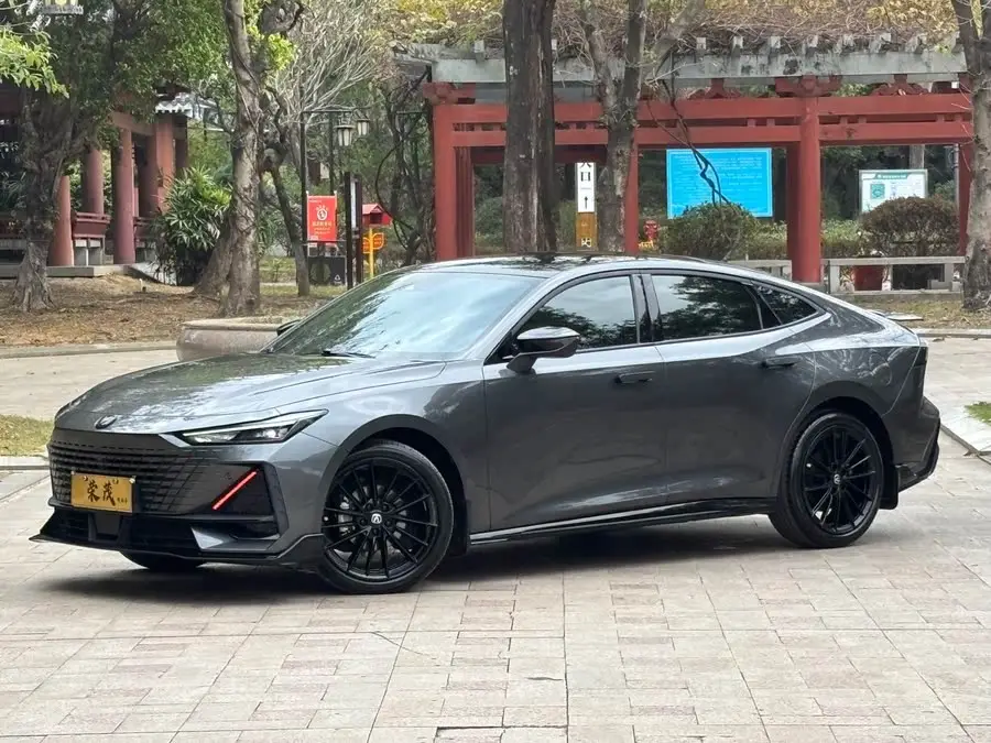 Changan UNI-V 2023 1.5T Sport Edition