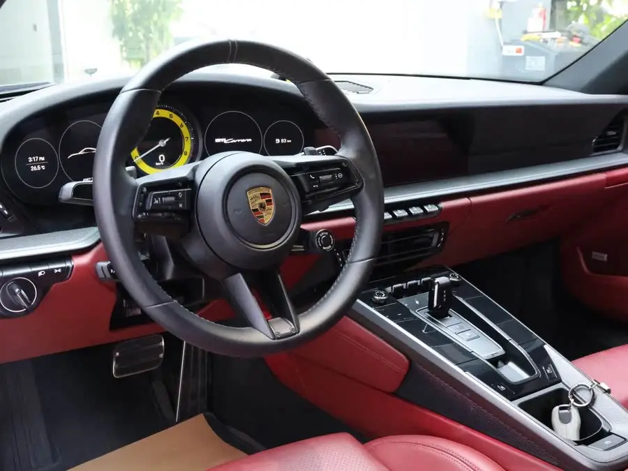 بورش 911 2023 كاريرا 3.0T