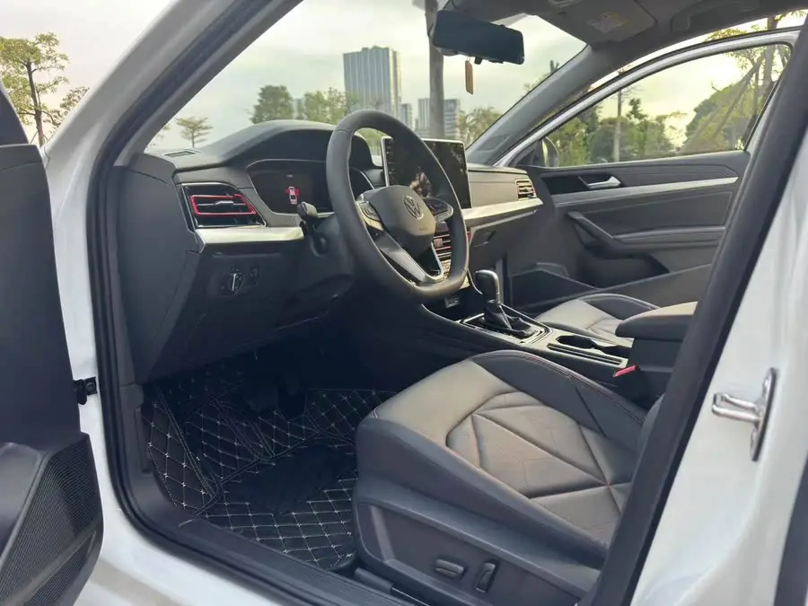 لافيدا 2024 300TSI DSG نسخة الريادة النجمية