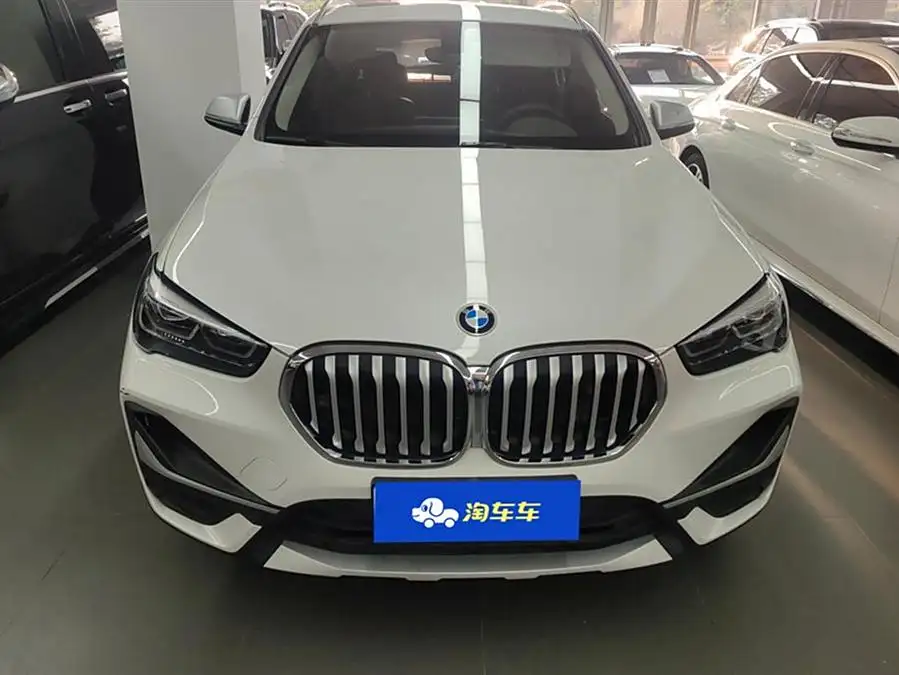 بي إم دبليو X1 2022 sDrive20Li الفاخرة