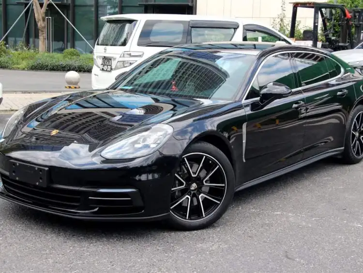 2019 Porsche Panamera Executive 2.9T