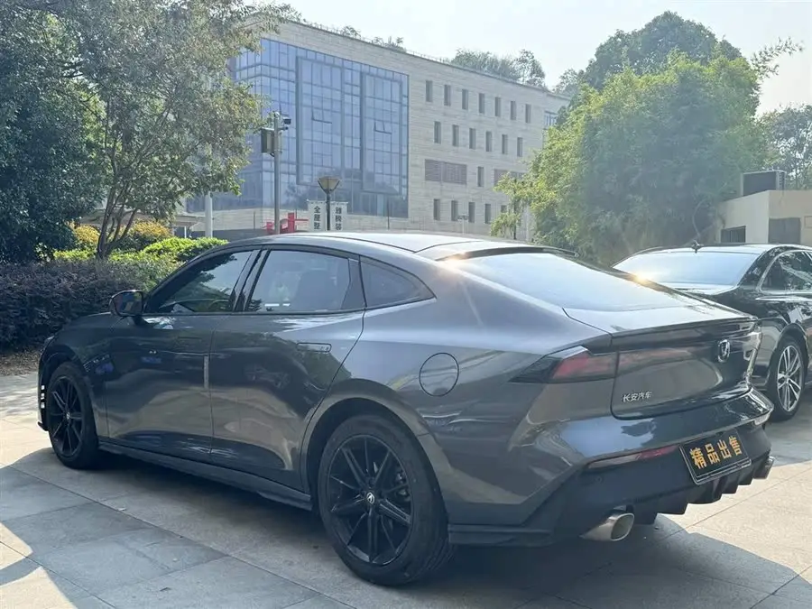 Changan UNI-V 2023 1.5T Premium