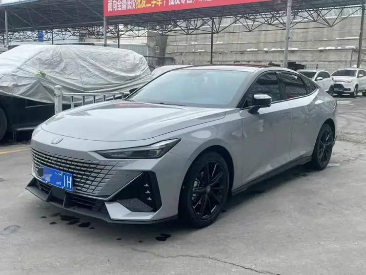 Changan UNI-V 2022 1.5T Premium