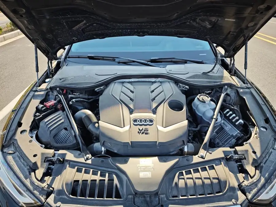 أودي A8 2023 A8L 50 TFSI كواترو النسخة المميزة