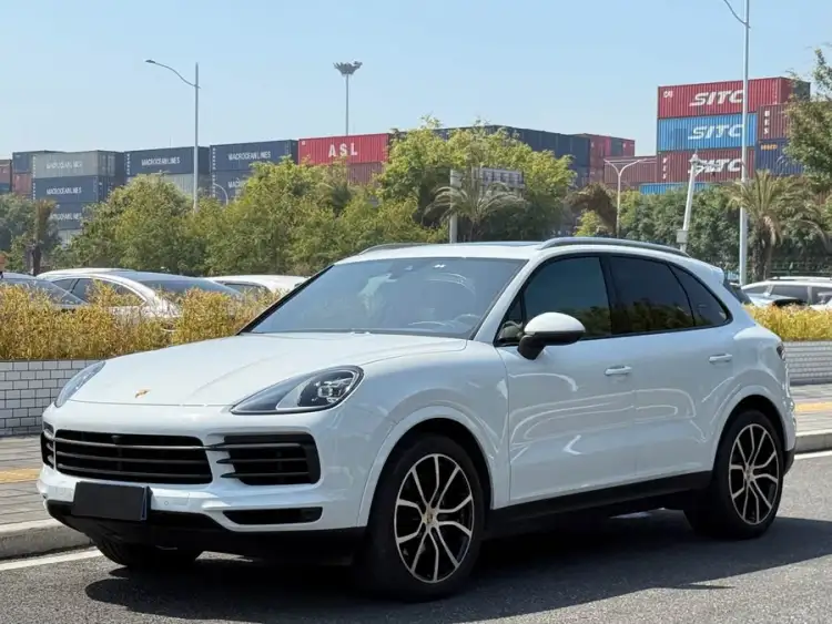 2023 Cayenne 3.0T Platinum Edition