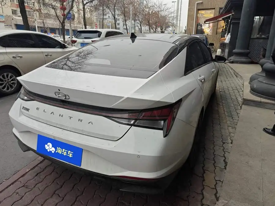 إيلانتر 2022 1.5 لتر CVT LUX المميزة