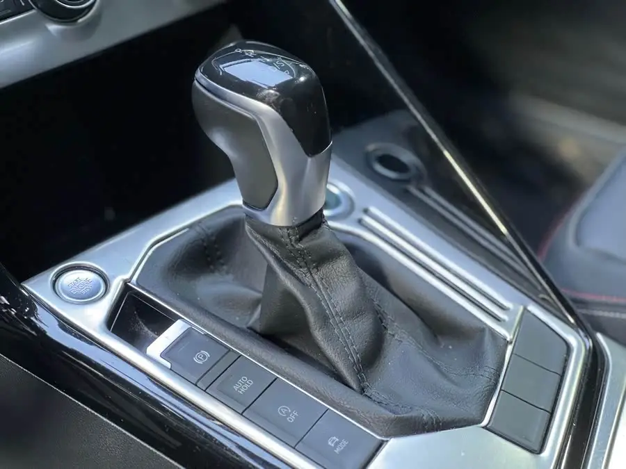 تايرون 2019 330TSI النسخة الفاخرة ذات الدفع الثنائي الوطنية السادسة