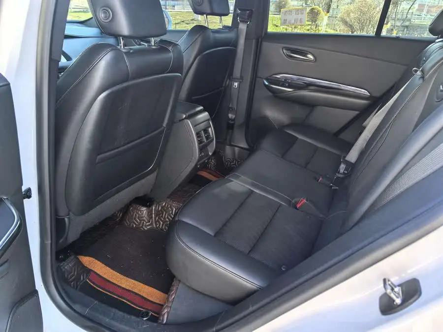 Cadillac XT4 2022 28T FWD Premium