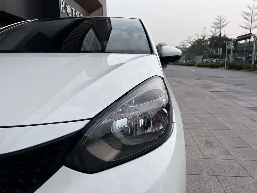 فِت 2021 1.5L CVT إصدار رياضي