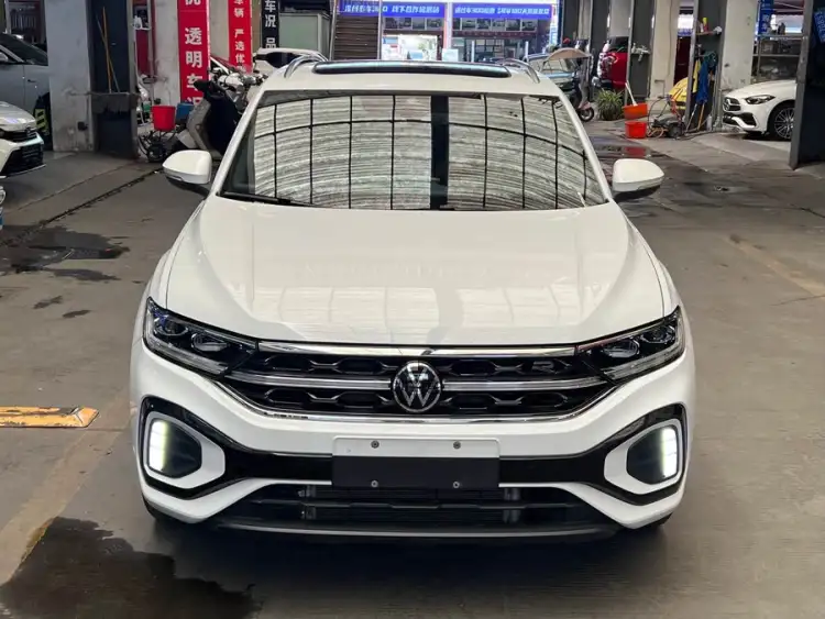 T-ROC 2023 Model 300 TSI DSG Two-Wheel Drive Chuangguang Edition