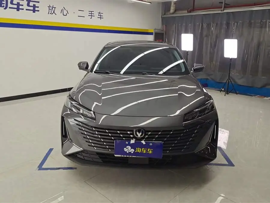 ييدونغ 2024 1.5T GDI أوتوماتيكي بريميوم