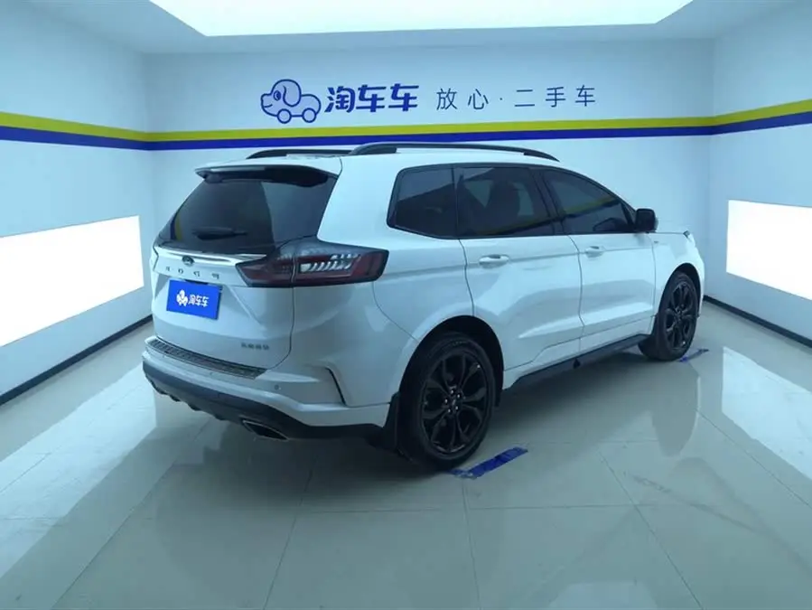 2021 Ford Edge PLUS EcoBoost 245 FWD ST-Line 5-seater