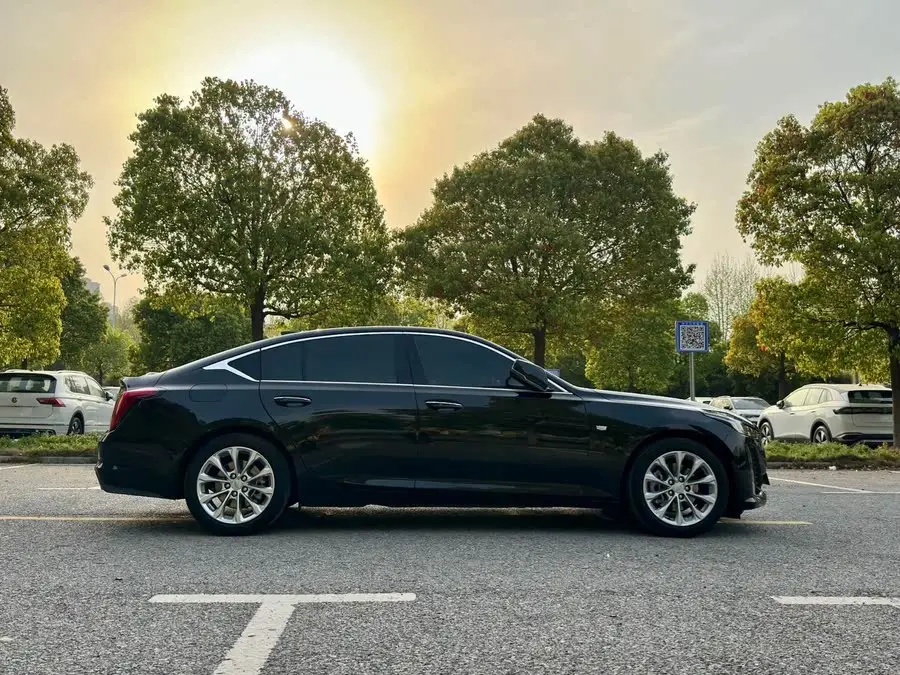 كاديلاك CT5 2021 28T الفاخرة