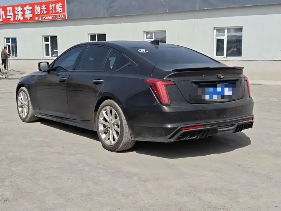 كاديلاك CT5 2022 28T الفاخرة