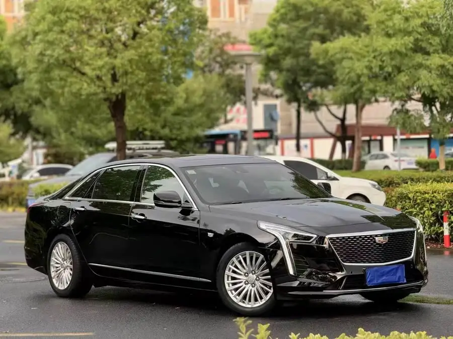 كاديلاك CT6 2021 28T الرائدة في نظام القيادة الفائقة