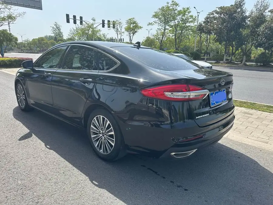 2020 Ford Mondeo EcoBoost 200 Fashion Edition
