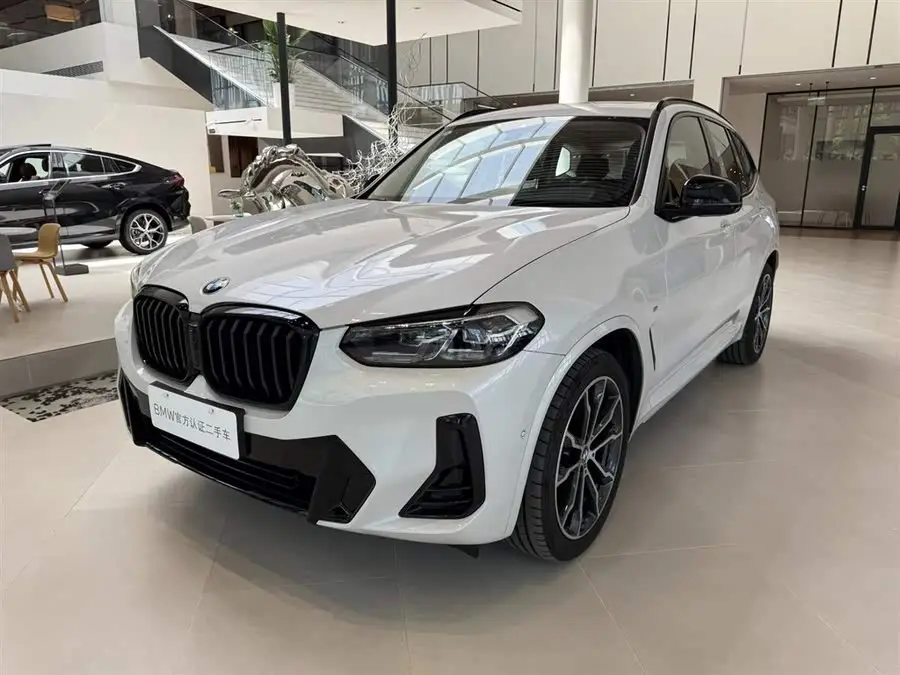 بي إم دبليو X3 2023 xDrive30i الطراز الرائد حزمة ليلة M