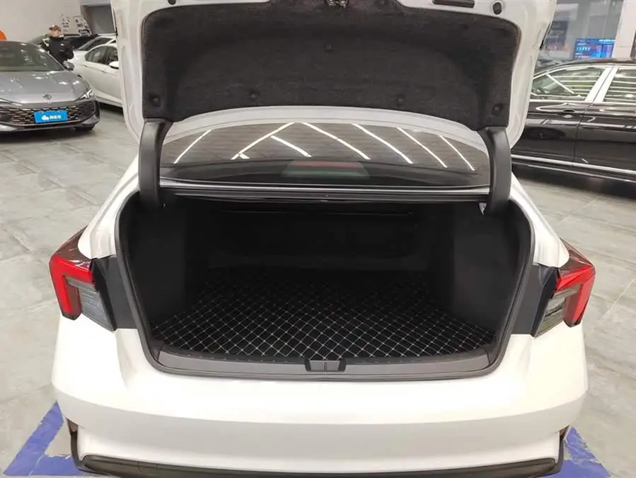 2023 Model 240 TURBO CVT Leading Edition