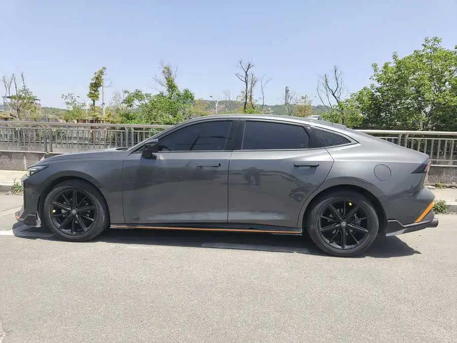 Changan UNI-V 2022 1.5T Premium