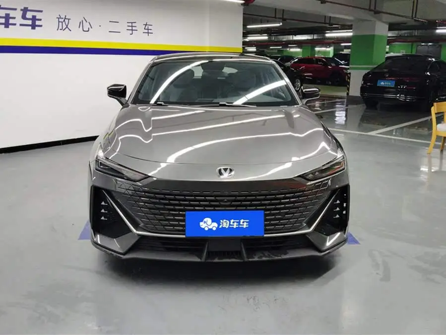 Changan UNI-V 2022 1.5T Premium